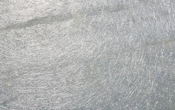 Machen laminate fibreglass or shingles?